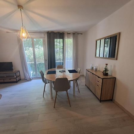 T2 A 2Min Du Centre +Parking Lägenhet LʼIsle-sur-la-Sorgue Exteriör bild