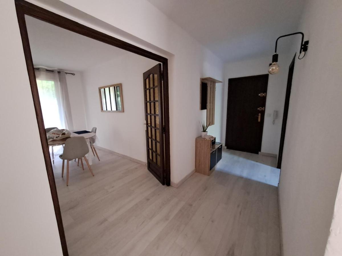T2 A 2Min Du Centre +Parking Lägenhet LʼIsle-sur-la-Sorgue Exteriör bild